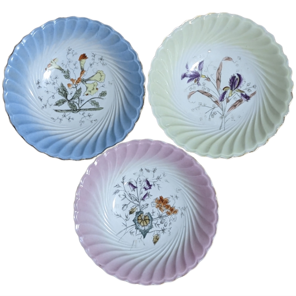 Vintage Floral Fruit Bowls Decor (3) Swirl w/ Gold Trim 6" Diameter Cottagecore